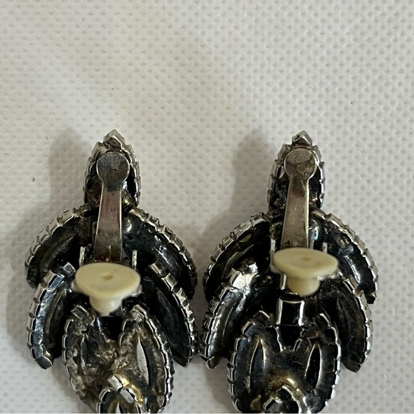 Vintage Juliana D & E Aurora Borealis Cascade Clip On Statement Earrings - Picture 6 of 6